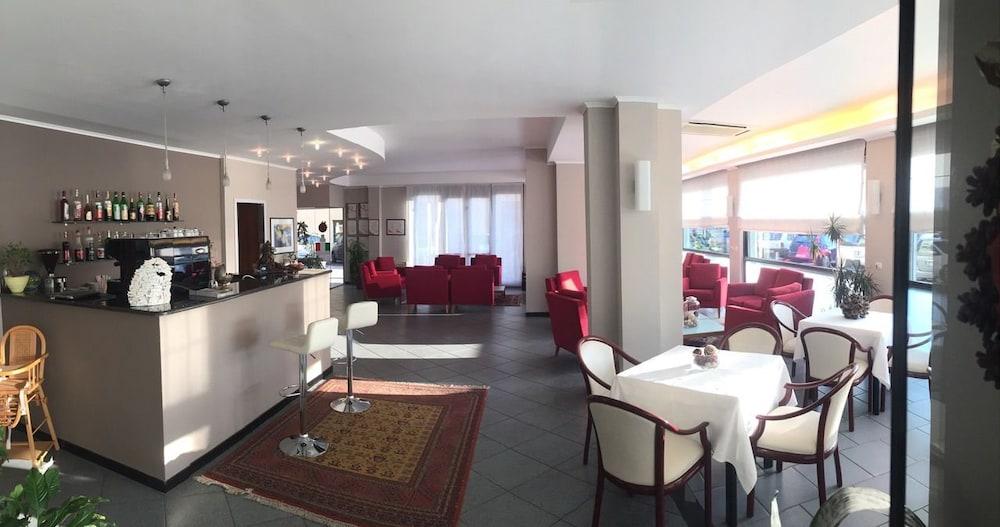 Hotel Internazionale Finale Ligure Eksteriør bilde