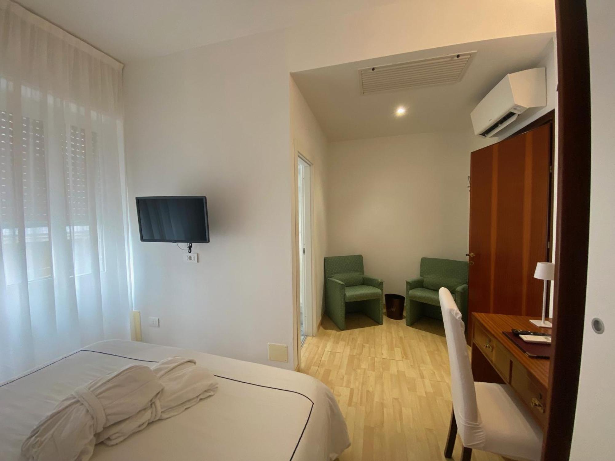 Hotel Internazionale Finale Ligure Eksteriør bilde